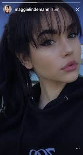 Kick it up a notch with a fun pop of color. Hair Bangs Glasses Lips 26 Ideas For 2019 Hairstyles With Bangs Hair Styles Pinterest Hair