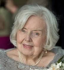 Julia Onsa Obituary (2023)