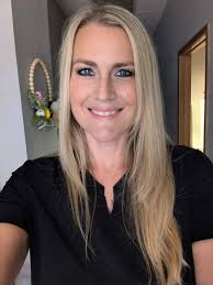 I was having a rough start to my day today but my first client told me I  looked beautiful and that perked me up!! I am having crazy anxiety that I am