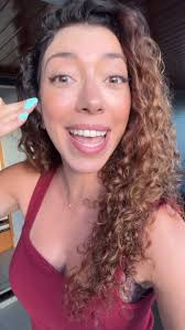 Já peço perdão se o vídeo te gerou gatilho pq tô te devendo mensagem no  WhatsApp… te amo e desculpa! Vou fazer melhor😅👀