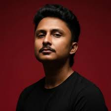 The new Cap & Falcon! 😮‍💨🔥 New look at Anthony Mackie and Danny Ramirez  in #CaptainAmericaBraveNewWorld. 🦅 #CaptainAmerica 4 hits theaters  February 14! 🇺🇸 Follow @LiamLovesMovies for more 🍿