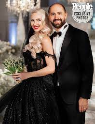 Selling Sunsets Christine Quinn Secretly Wed In A Gothic Winter Wonderland Wedding Peoplecom
