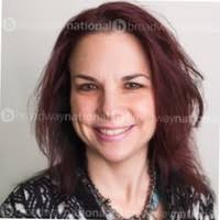 Lara Fay's Instagram, Twitter & Facebook