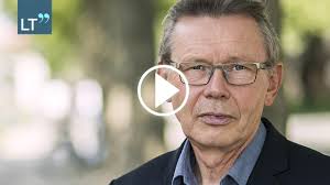 How Can the Enantiomers of a Chiral Molecule be Separated More Effectively?