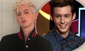 Troye Sivan Speaks Candidly About Coming Out As Gay And Discovering His Identity Daily Mail Online After gaining popularity as a singer on.more. troye sivan speaks candidly about