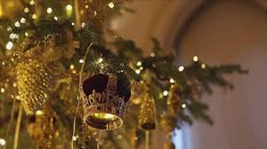 Looking to watch last christmas? Watch Lucy Worsley S 12 Days Of Tudor Christmas On Pbs Passport Southern Living