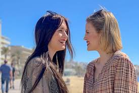 Zu beginn steht ein vorgespräch, wobei nach der motivation gefragt wird. Lesbische Beziehung Die Grossten Vorteile Brigitte De