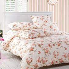 Since the bed is the main focal point of any bedroom, then the bed and the bedding sets the tone for the bedroom. Diaidi Home Textile Vintage Floral Bedding Set Elegant Bedding Set King Bedding 4pcs Diaidi Http Www Ama Floral Bedding Rustic Bedding Floral Bedding Vintage