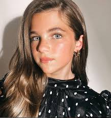 Zoe Perry play's Sheldon's Mom