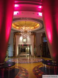 With a total height of 829.8 m (2,722 ft, just over half a mile) and a roof height. Dubai Vom Burj Al Arab Bis Zum Burj Khalifa Live Smile Travel