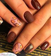 falling autumn leaves fall nail art nail colors winter thanksgiving nail designs fall nail designs