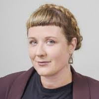 Alison Coman's Instagram, Twitter & Facebook