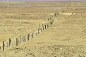 We upgraded our fence and installed these underground fences, and have yet to have a single issue. What Makes The Dingo Fence One Of The World S Longest Structures Worldatlas