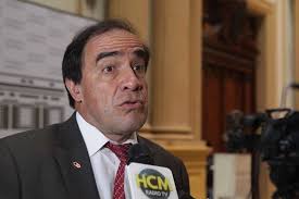 Yonhy Lescano es víctima de ataques de dinosaurios políticos