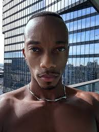 Sylvester Huntley's Instagram, Twitter & Facebook