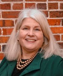 Ann Albritton in the News! There is a wonderful article featuring Ann  Albritton in the new edition of "Thom." Click the link to read the story.  St. Thomas even gets a mention!