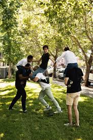 Etter fjorårets heldigitale festival kommer oslo pride i år. How One Model Is Reflecting On His Queer Family Values This Pride Month Vogue