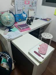 Tsraa found in tsr category 'desks'. Ikea Malm Table Furniture Tables Chairs On Carousell