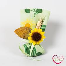 Mariage, baptême, communion.dans cette catégorie, vous aurez. Bouquets Et Boites A Dragees Avec Deco Fleurs Pour Mariage A Proximite De Cuges Les Pins Magasin De Dragees A Marseille Les Dragees Colchiques