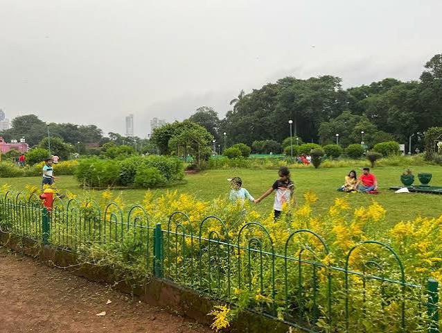 Hanging Gardens, Mumbai's century old treasure - Citizen Matters
