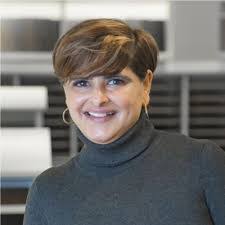 Donna Nott's Instagram, Twitter & Facebook