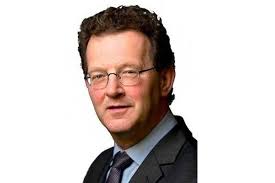 Peter, de eigenaar en gastheer van de beroemdste pleisterplaats van zeilers, café sport in horta op fajal (azoren) is 19 november op 80 jarige leeftijd overleden. Peter Kok Overleden Nieuwsbericht Algemene Bestuursdienst