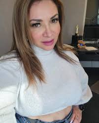 Cristina Zuniga's Instagram, Twitter & Facebook