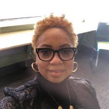 Lisa Cheeseboro's Instagram, Twitter & Facebook