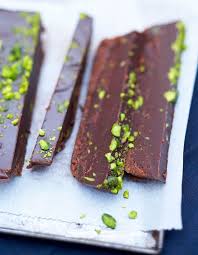 Le Chocolat Noir Est Une Source De Vitamine D 10 Aliments Riches En Vitamine D Elle A Table
