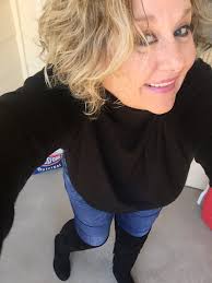 Simone Gamble's Instagram, Twitter & Facebook