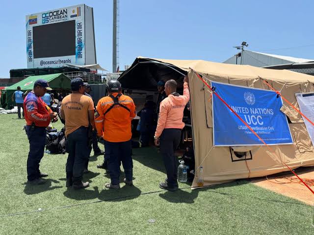 ONU instala tres hospitales de campaña en La Guaira, estado más afectados  por terremotos en Venezuela - El Diario NY