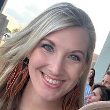 Why are course assignments different for the same courses in Iteach  Louisiana?