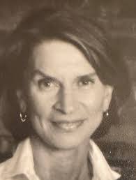 Lorraine Lutz's Instagram, Twitter & Facebook