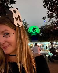 Megan Santana (Dees) (@disneydees) • Instagram photos and videos