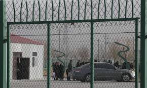 Сычоучжи лу каогу шиу цзян. Being Young Leads To Detention In China S Xinjiang Region Uighurs The Guardian