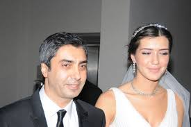 Nagehan kaşıkçı ömer lütfi mete'nin yeğenidir. Nagehan Kasikci Kimdir Kac Yasinda Nereli Boyu Ve Kilosu Biliyo Org