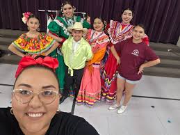 Thank you Ballet Folklorico Los Mextucaz for joining us and sharing the art  of folklórico dance with our students! You brought so much joy and culture  to our Día de los Niños