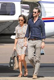 Pippa Middleton And James Matthew Arrive In Darwin On Way To Perth Pippa Middleton Style Pippa Middleton Pippa Middleton Honeymoon