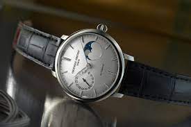 With the slimline moonphase manufacture, frederique constant carries on the tradition of flawlessly marrying fine watchmaking with intricate technical process. Frederique Constant Updates The Slimline Moonphase Manufacture With New Display And Case Watchlounge