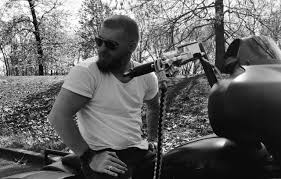 Brantley gilbert is apparently a firm believer in the united states constitution's united states constitution second amendment, as he's now had the country singer got a new tattoo declaring his support for the often divisive right to bear arms and its no little stick and poke. Brantley Gilbert Tattoo Stunning New Ink