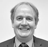 Magazine Committee Back row left to right: Michael, Amy, Robbie, Charlotte.  Front row: Alix, Laoise, Dara, Ellen.