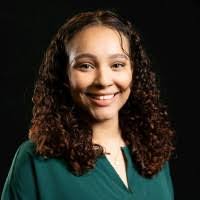 Erin Torrence's Instagram, Twitter & Facebook