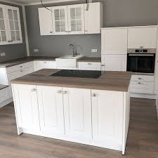 Sie Ist Aufgebaut Unsere Kuche Wir Sind Echt Happy Dass Wir Doch Nicht Die Ikea Kuche Genommen Haben Der Ikea Kuche Ikea Kuche Landhaus Ikea Kuchenideen