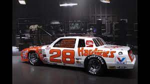 Chevy Monte Carlo Cale Yarborough Hardees 1 24 Nascar Stock Car Scale Model Kit Build Review Youtube