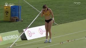 Browse and share the top clara fernandez ortiz gifs from 2021 on gfycat. Spanish Pole Vaulter Clara Fernandez Women In Sports In 2021 Sports Pole Vault Women