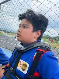 Andres Renderos's Instagram, Twitter & Facebook