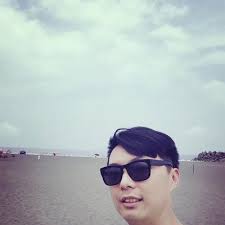 Albert Tsai (@enstai)