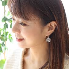 テイクアップ ピアス雪の結晶 k10k18 楽天市場】ダイヤモンド 0.08ct スノー ピアス Lacy Snow 雪の結晶 フローズン プレゼント  18金 18K K18 10金 10K K10