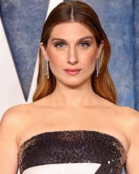 Emily Ar's Instagram, Twitter & Facebook