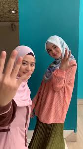 How can i contact betari ayu's management team or agent details, and how do i get in touch directly? Entdecke Beliebte Videos Von Betari Ayu Tiktok